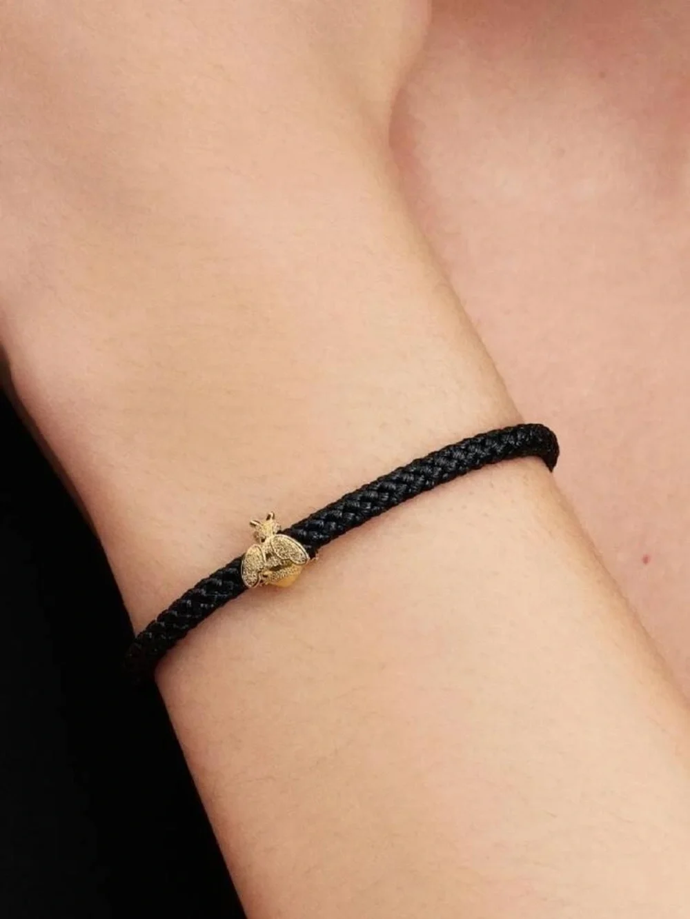 Pandora Textured Bee Mini Charm